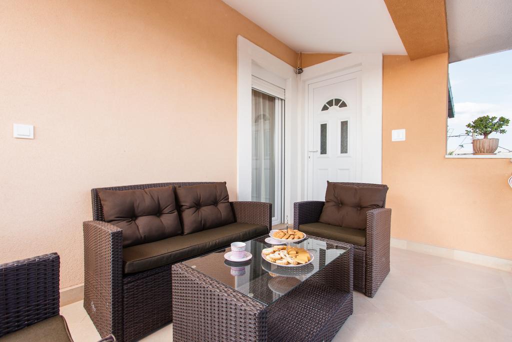 Apartment Nika Split Exterior photo