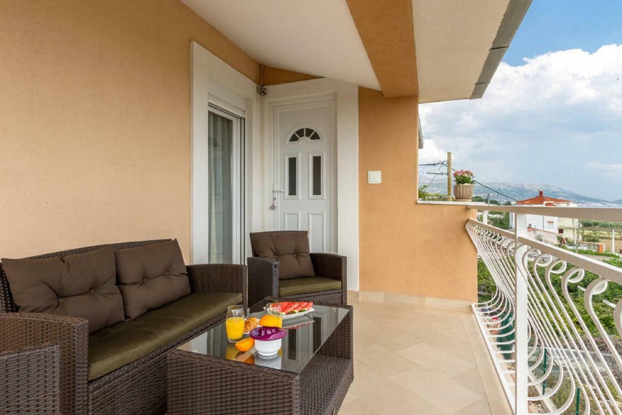 Apartment Nika Split Exterior photo