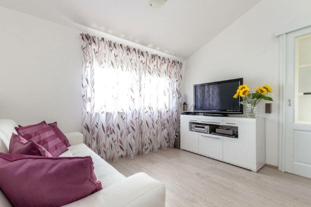 Apartment Nika Split Exterior photo